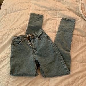 Vintage Light Wash Mom Jeans